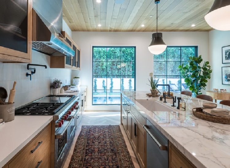 Countertops Enhances Kitchen Beauty